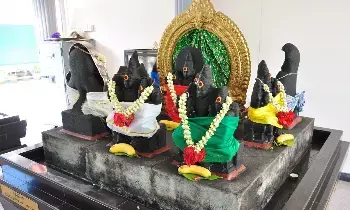 Navagraha Pradakshina: నవగ్రహ ప్రదక్షిణలో పఠించాల్సిన మంత్రం