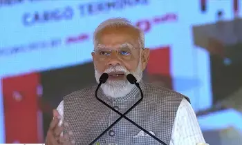 PM Modi at Jewar: చెరకు గడలతో పెట్రోల్ కష్టాలకు చెక్.. పీఎం మోదీ మాస్టర్ ప్లాన్ అదిరిపోయిందిగా