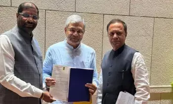 New Railway Division: కొత్తగూడెం కేంద్రంగా కొత్త రైల్వే డివిజన్ ఏర్పాటు చేయాలి:  కేంద్ర రైల్వే మంత్రి అశ్వినీవైష్ణవ్‌కు భారాస ఎంపీలు వినతి