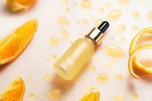 Using Vitamin C Serum: విటమిన్ సి సీరమ్ వాడుతున్నారా? ఈ తప్పులు చేస్తే చర్మం మెరవడం పక్కన పెడితే పాడయ్యే ప్రమాదం ఉంది.. Using Vitamin C Serum: విటమిన్ సి సీరమ్ వాడుతున్నారా? ఈ తప్పులు చేస్తే చర్మం మెరవడం పక్కన పెడితే పాడయ్యే ప్రమాదం ఉంది..