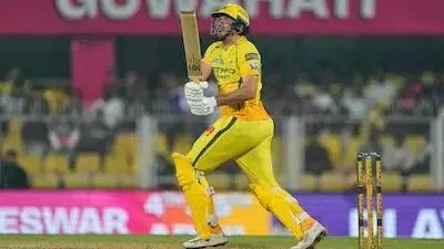 IPL 2026: ధోనీ రికార్డ్ బద్దలు.. చరిత్ర సృష్టించిన ఇంగ్లాండ్ ఆల్ రౌండర్ IPL 2026: ధోనీ రికార్డ్ బద్దలు.. చరిత్ర సృష్టించిన ఇంగ్లాండ్ ఆల్ రౌండర్