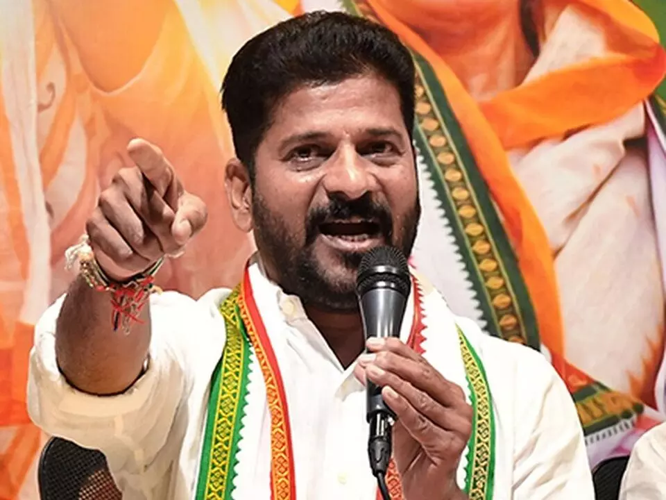 A. Revanth Reddy: మోదీ-పినరయి విజయన్ మధ్య తేడా లేదు: సీఎం రేవంత్రెడ్డి విమర్శ A. Revanth Reddy: మోదీ-పినరయి విజయన్ మధ్య తేడా లేదు: సీఎం రేవంత్రెడ్డి విమర్శ