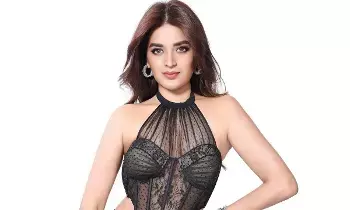 Actress Nidhhi Agerwal: సినిమాలు ఫ్లాప్.. బ్రాండ్లే టాప్: రూటు మార్చిన నిధి అగర్వాల్!