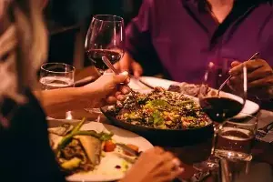 Eating After 9 PM Every Day: డైలీ రాత్రి 9 గంటల తర్వాత తింటున్నారా.?