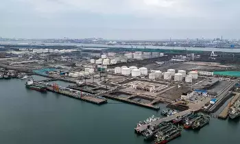 Custom Duty :  పెట్రోకెమికల్స్ పై కస్టమ్ డ్యూటీ రద్దు.. యుద్ధం వేళ పరిశ్రమలకు కేంద్రం బంపర్ ఆఫర్