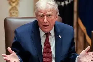 Donald Trump : ప్రపంచ ఫార్మా రంగంలో భూకంపం.. ట్రంప్ దెబ్బకు కుదేలైన దిగ్గజ కంపెనీలు