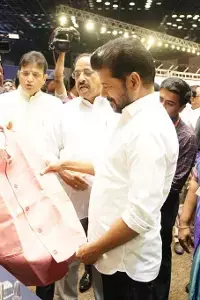 Chief Minister A. Revanth Reddy: హైదరాబాద్లో అటెక్స్కాన్ సదస్సు : వస్త్రరంగంలో తెలంగాణను దక్షిణాసియా రాజధానిగా తీర్చిదిద్దుతాం- ముఖ్యమంత్రి ఎ. రేవంత్రెడ్డి Chief Minister A. Revanth Reddy: హైదరాబాద్లో అటెక్స్కాన్ సదస్సు : వస్త్రరంగంలో తెలంగాణను దక్షిణాసియా రాజధానిగా తీర్చిదిద్దుతాం- ముఖ్యమంత్రి ఎ. రేవంత్రెడ్డి