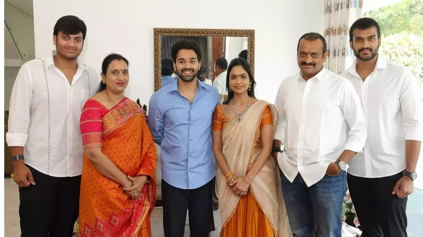 Bandla Ganesh: బండ్ల గణేష్ ఇంట్లో పెళ్లి బాజాలు: త్వరలోనే కూతురు జనని వివాహం Bandla Ganesh: బండ్ల గణేష్ ఇంట్లో పెళ్లి బాజాలు: త్వరలోనే కూతురు జనని వివాహం