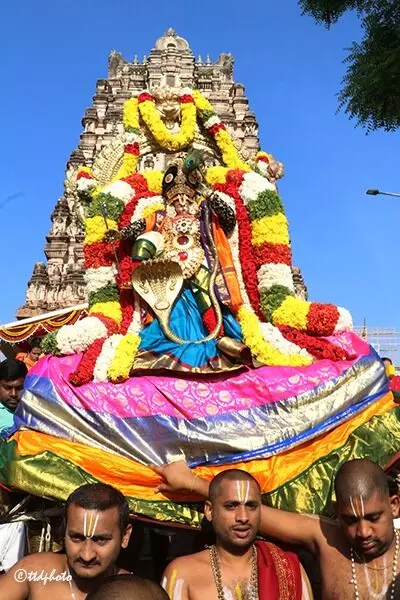 Ontimitta Sri Kodandaramaswamy:  కాళీయమర్దన అలంకారంలో రామచంద్రుని కరుణామృతం