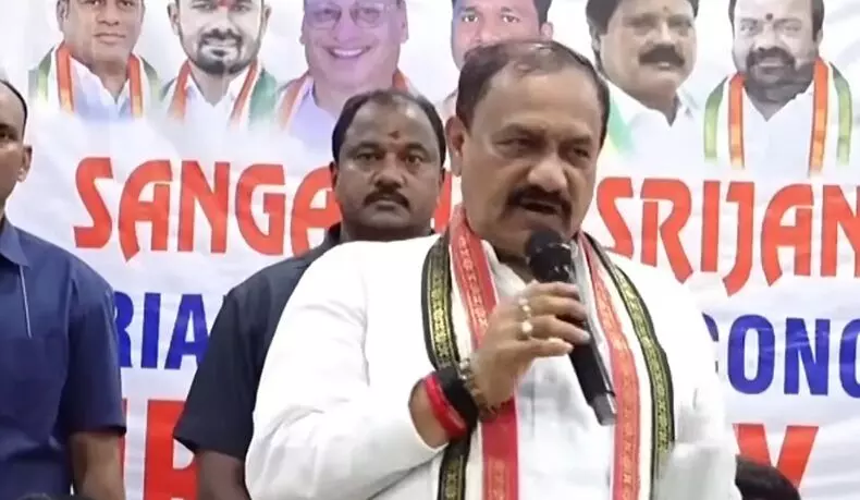 Mahesh Kumar Goud: శ్రీరామచంద్రుడు భాజపా సొత్తా?- పీసీసీ అధ్యక్షుడు మహేశ్ కుమార్ గౌడ్ సంచలన వ్యాఖ్యలు Mahesh Kumar Goud: శ్రీరామచంద్రుడు భాజపా సొత్తా?- పీసీసీ అధ్యక్షుడు మహేశ్ కుమార్ గౌడ్ సంచలన వ్యాఖ్యలు