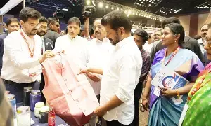 Chief Minister A. Revanth Reddy: హైదరాబాద్‌లో అటెక్స్‌కాన్ సదస్సు : వస్త్రరంగంలో తెలంగాణను దక్షిణాసియా రాజధానిగా తీర్చిదిద్దుతాం- ముఖ్యమంత్రి ఎ. రేవంత్‌రెడ్డి