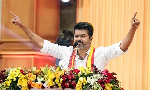 TVK Chief, Actor Vijay: తమిళనాడు ఎన్నికల్లో యువ ఓటర్ల పై దృష్టి : విజయ్ లక్ష్యం యువతే TVK Chief, Actor Vijay: తమిళనాడు ఎన్నికల్లో యువ ఓటర్ల పై దృష్టి : విజయ్ లక్ష్యం యువతే