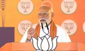 Narendra Modi: బెంగాల్లో మహా జంగిల్రాజ్: మాల్దా ఘటనపై మోదీ తీవ్ర విమర్శలు Narendra Modi: బెంగాల్లో మహా జంగిల్రాజ్: మాల్దా ఘటనపై మోదీ తీవ్ర విమర్శలు