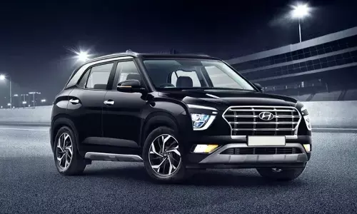 Hyundai : హ్యుందాయ్ కార్లపై డిస్కౌంట్ల వర్షం.. వెర్నా, క్రెటా ఈవీలపై రూ. 1.10 లక్షల వరకు భారీ తగ్గింపు