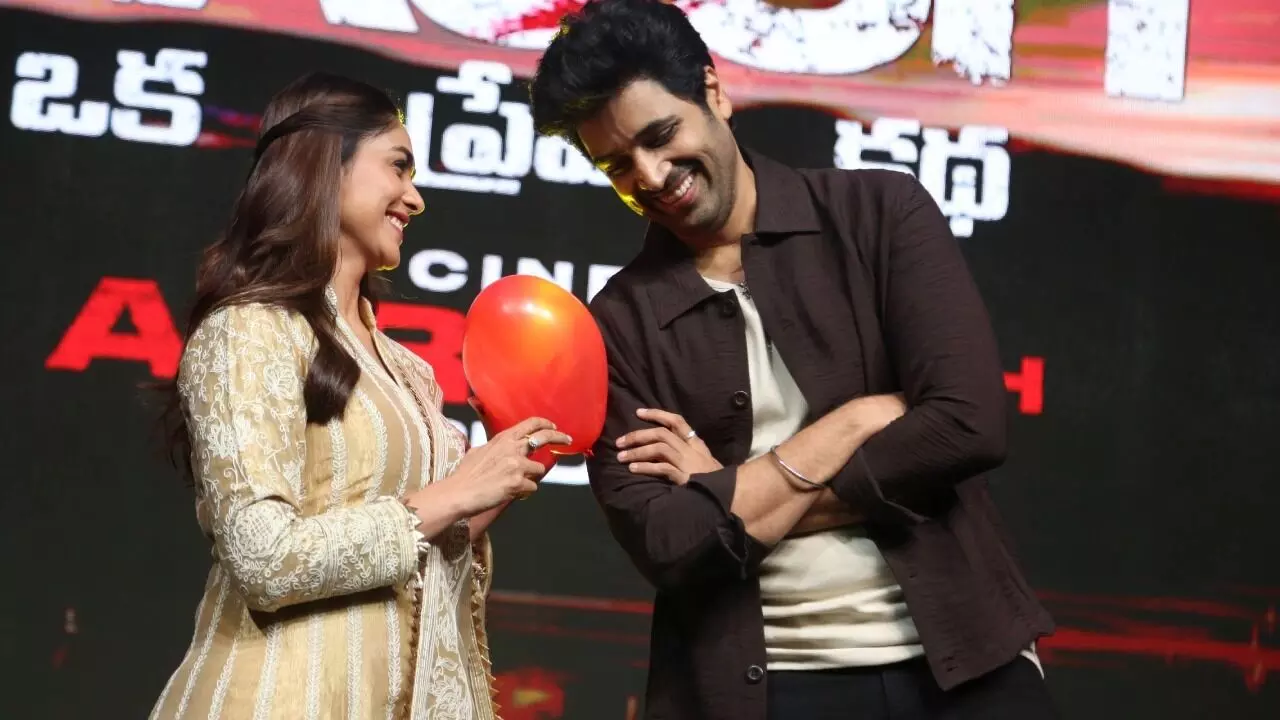 Actor Adivi Sesh: నా లవ్ స్టోరీ బ్రేకప్ పెయిన్ ను పదేళ్లు అనుభవించా Actor Adivi Sesh: నా లవ్ స్టోరీ బ్రేకప్ పెయిన్ ను పదేళ్లు అనుభవించా