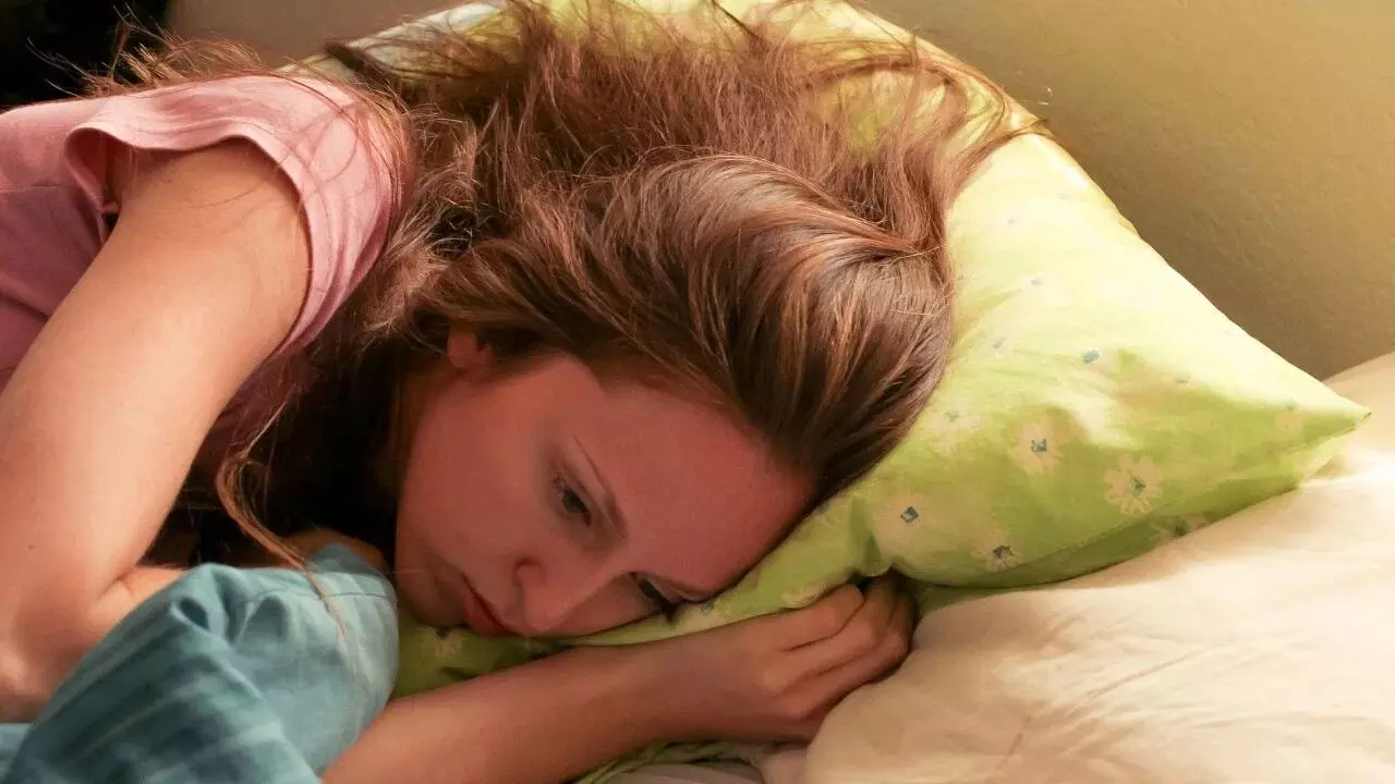 Overthinking: అతిగా ఆలోచిస్తున్నారా? అయితే ఈ ప్రమాదకర వ్యాధులు మీకు రావడం ఖాయం.. నిపుణుల హెచ్చరిక.. Overthinking: అతిగా ఆలోచిస్తున్నారా? అయితే ఈ ప్రమాదకర వ్యాధులు మీకు రావడం ఖాయం.. నిపుణుల హెచ్చరిక..