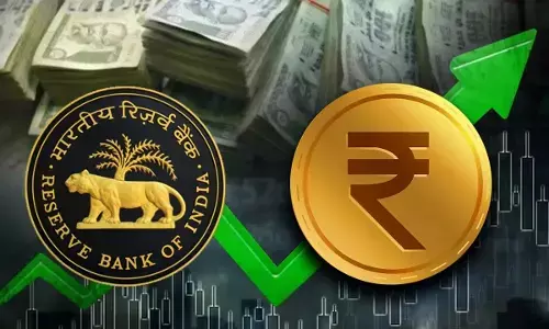 Dollar Vs Rupee : రూపాయి పతనానికి బ్రేక్.. ప్రపంచ దేశాలు విస్మయపోయేలా ఆర్బీఐ సంచలన నిర్ణయం Dollar Vs Rupee : రూపాయి పతనానికి బ్రేక్.. ప్రపంచ దేశాలు విస్మయపోయేలా ఆర్బీఐ సంచలన నిర్ణయం