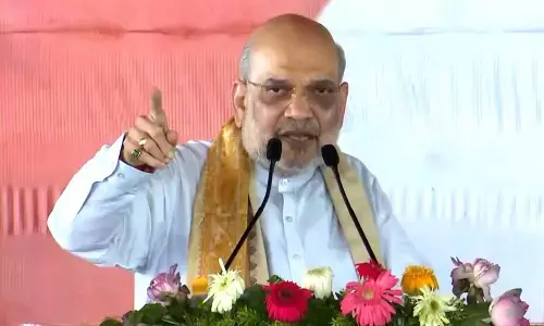 Amit Shah: బెంగాల్లో భాజపా అధికారంలోకి వస్తే అక్రమ చొరబాటుదారులందరినీ తిరిగి పంపేస్తాం: అమిత్ షా Amit Shah: బెంగాల్లో భాజపా అధికారంలోకి వస్తే అక్రమ చొరబాటుదారులందరినీ తిరిగి పంపేస్తాం: అమిత్ షా