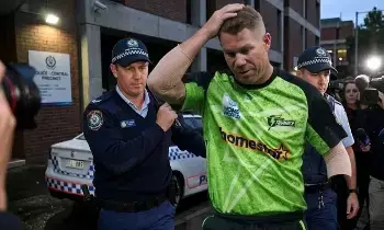 David Warner: డ్రంకెన్ డ్రైవ్ లో  ఆస్ట్రేలియా స్టార్ క్రికెటర్  డేవిడ్ వార్నర్ అరెస్ట్