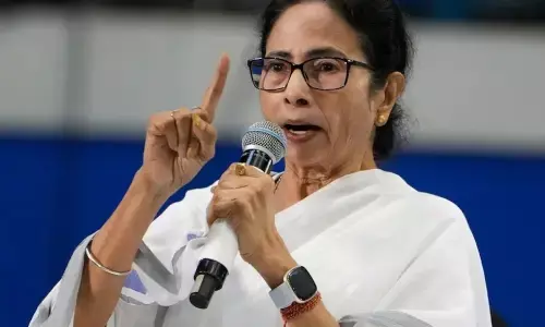 Mamata Banerjee: భవానీపుర్ నుంచి మమతా బెనర్జీ నామినేషన్ దాఖలు: “నా జీవితం అంతా ఇక్కడి నుంచే మొదలైంది” Mamata Banerjee: భవానీపుర్ నుంచి మమతా బెనర్జీ నామినేషన్ దాఖలు: “నా జీవితం అంతా ఇక్కడి నుంచే మొదలైంది”