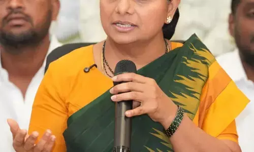 K. Kavitha: అబద్ధాలు చెప్పే కాంగ్రెస్.. నిద్రాణమైన బీఆర్ఎస్: కవిత K. Kavitha: అబద్ధాలు చెప్పే కాంగ్రెస్.. నిద్రాణమైన బీఆర్ఎస్: కవిత