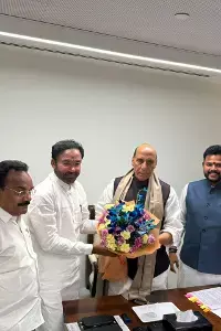 Defence Minister Rajnath Singh: ఆదిలాబాద్ విమానాశ్రయ నిర్మాణానికి రక్షణశాఖ ముందుకు – 450 ఎకరాలతో సివిల్ ఎన్‌క్లేవ్ ఏర్పాటు : రాజ్‌నాథ్‌సింగ్‌ స్పష్టీకరణ