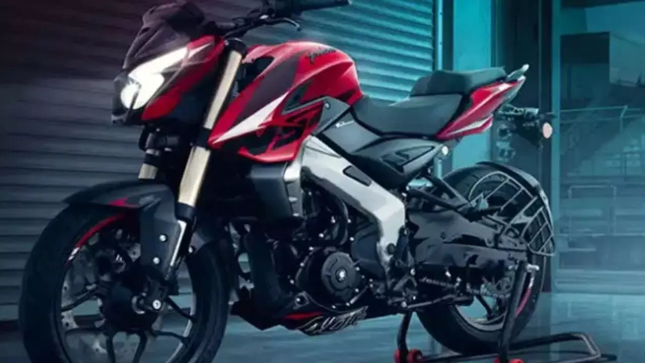 Bajaj Pulsar NS400Z : భారత్ కంటే ఐదు రెట్లు ఎక్కువ ధర.. అయినా స్పెయిన్లో హాట్ కేకుల్లా అమ్ముడవుతున్న పల్సర్ Bajaj Pulsar NS400Z : భారత్ కంటే ఐదు రెట్లు ఎక్కువ ధర.. అయినా స్పెయిన్లో హాట్ కేకుల్లా అమ్ముడవుతున్న పల్సర్
