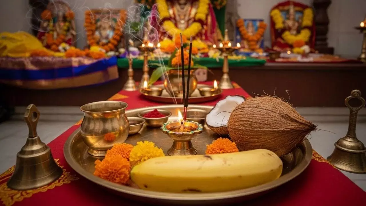 Sacred Significance of Coconut and Banana: పూజలో కొబ్బరికాయ, అరటిపండు ఎందుకు తప్పనిసరి? వాటి వెనుక ఉన్న ఆధ్యాత్మిక రహస్యం ఇదే.. Sacred Significance of Coconut and Banana: పూజలో కొబ్బరికాయ, అరటిపండు ఎందుకు తప్పనిసరి? వాటి వెనుక ఉన్న ఆధ్యాత్మిక రహస్యం ఇదే..