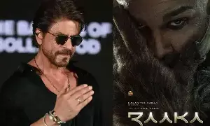 Bollywood Badshah Shah Rukh Khan: మాస్.. మాస్.. మాస్! అల్లు అర్జున్ పోస్టర్పై బాద్షా ప్రశంసలు Bollywood Badshah Shah Rukh Khan: మాస్.. మాస్.. మాస్! అల్లు అర్జున్ పోస్టర్పై బాద్షా ప్రశంసలు