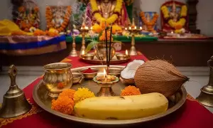Sacred Significance of Coconut and Banana: పూజలో కొబ్బరికాయ, అరటిపండు ఎందుకు తప్పనిసరి? వాటి వెనుక ఉన్న ఆధ్యాత్మిక రహస్యం ఇదే..