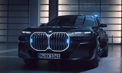 BMW : భారత్ పై బిఎమ్‌డబ్ల్యూ దండయాత్ర.. ఒక్క ఏడాదిలో 27 లాంచ్‌లు.. లగ్జరీ మార్కెట్ షేక్