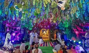 Alert for Devotees: భక్తులకు అలర్ట్: తిరుచానూరు ఆలయంలో ఆర్జిత సేవలు రద్దు.. కారణం ఇదే! Alert for Devotees: భక్తులకు అలర్ట్: తిరుచానూరు ఆలయంలో ఆర్జిత సేవలు రద్దు.. కారణం ఇదే!