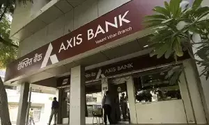 Axis Bank : హాస్పిటాలిటీ రంగానికి యాక్సిస్ బ్యాంక్  గోల్డెన్ ఆఫర్.. స్పెషల్ లోన్లు, రాయితీలు
