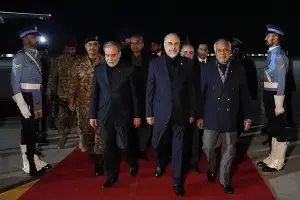 US-Iran Peace Talks: అమెరికా-ఇరాన్ శాంతి చర్చలు: ఇస్లామాబాద్కు చేరుకున్న ఇరాన్ ప్రతినిధి బృందం US-Iran Peace Talks: అమెరికా-ఇరాన్ శాంతి చర్చలు: ఇస్లామాబాద్కు చేరుకున్న ఇరాన్ ప్రతినిధి బృందం