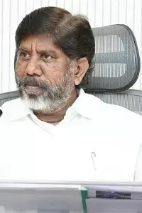 Bhatti Vikramarka: విద్యుత్ ఉద్యోగుల సమస్యల పరిష్కారానికి సీనియర్ అధికారులతో కమిటీ ఏర్పాటు చేస్తాం: డిప్యూటీ సీఎం భట్టి విక్రమార్క Bhatti Vikramarka: విద్యుత్ ఉద్యోగుల సమస్యల పరిష్కారానికి సీనియర్ అధికారులతో కమిటీ ఏర్పాటు చేస్తాం: డిప్యూటీ సీఎం భట్టి విక్రమార్క