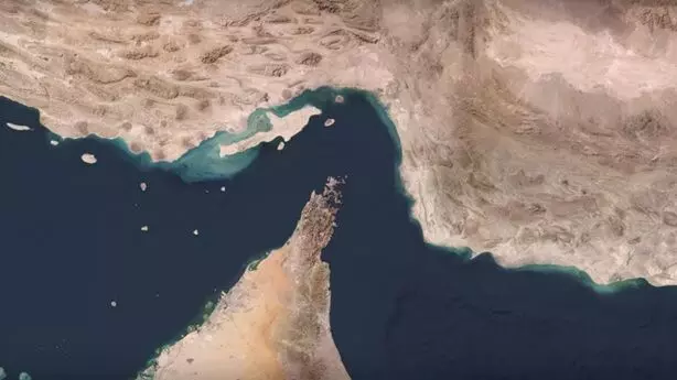 Tensions Peak in the Strait of Hormuz: హర్మూజ్ జలసంధిలో ఉద్రిక్తత శిఖరాగ్రానికి: అమెరికా దిగ్బంధం ప్రకటన.. ఇరాన్ తీవ్ర హెచ్చరికలు Tensions Peak in the Strait of Hormuz: హర్మూజ్ జలసంధిలో ఉద్రిక్తత శిఖరాగ్రానికి: అమెరికా దిగ్బంధం ప్రకటన.. ఇరాన్ తీవ్ర హెచ్చరికలు