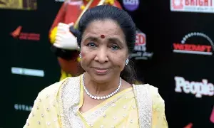 Legendary Singer Asha Bhosle: లెజెండరీ సింగర్ ఆశా భోస్లే (92) మరణం – సినీ, సంగీత రంగం శోకసంద్రం