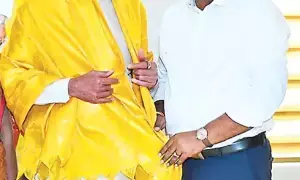 APSA: ఉద్యోగుల, పెన్షనర్ల బకాయిలు చెల్లించినందుకు సీఎంకు అప్సా కృతజ్ఞతలు APSA: ఉద్యోగుల, పెన్షనర్ల బకాయిలు చెల్లించినందుకు సీఎంకు అప్సా కృతజ్ఞతలు